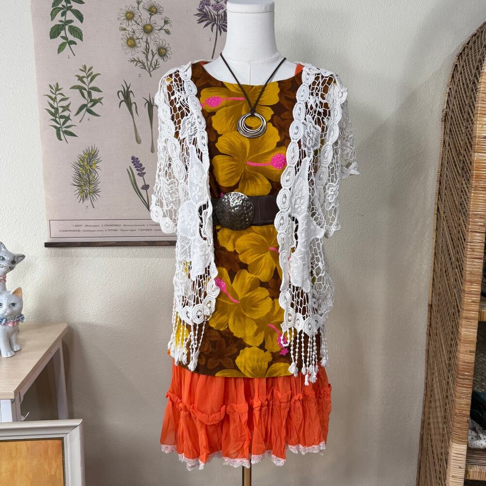 Vintage 70s Hawaiian Floral Sleeveless Top Mod Retro Coastal Beachy Tropical S